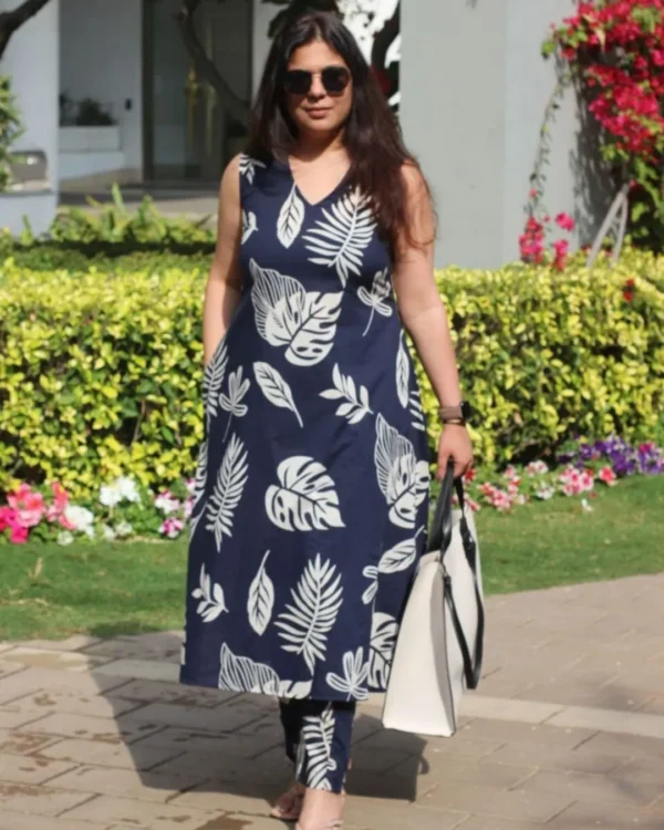 Cotton Blue And White Kurti With Pant