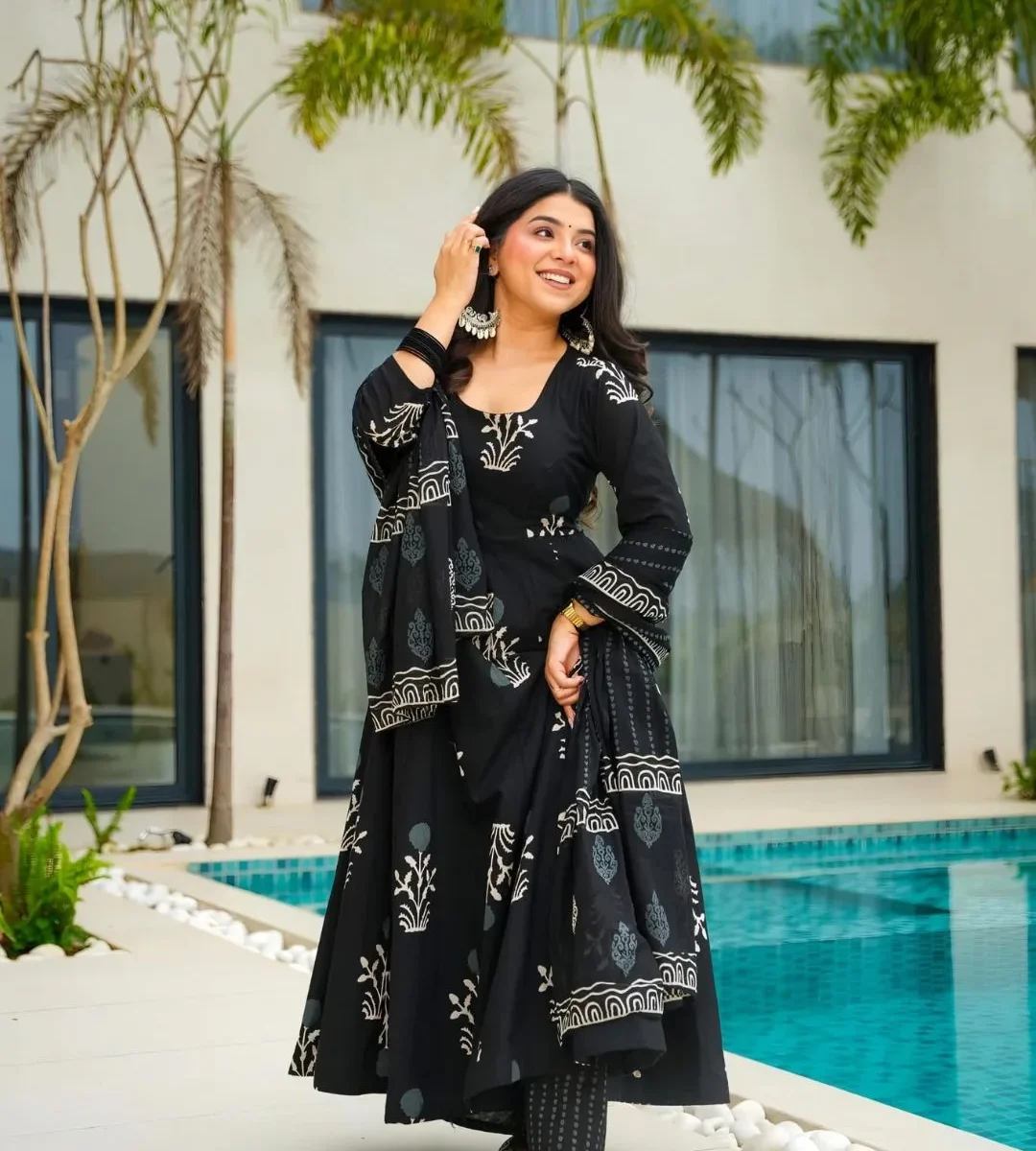 Black White Anarkali Kurti With Pant And Dupatta