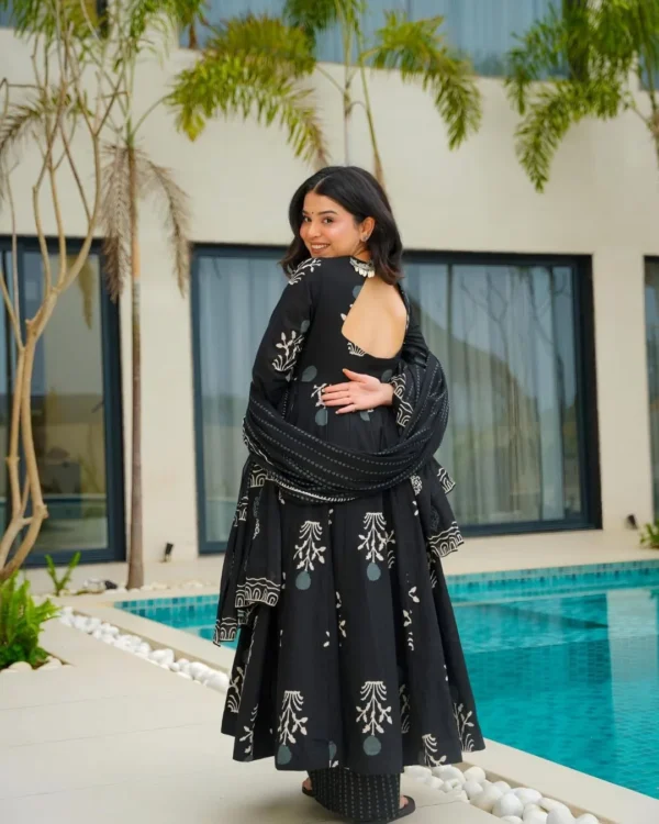 Black White Anarkali Kurti With Pant And Dupatta