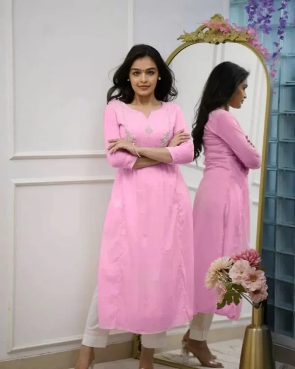 Floral Printed Pink Kurti With White Pant