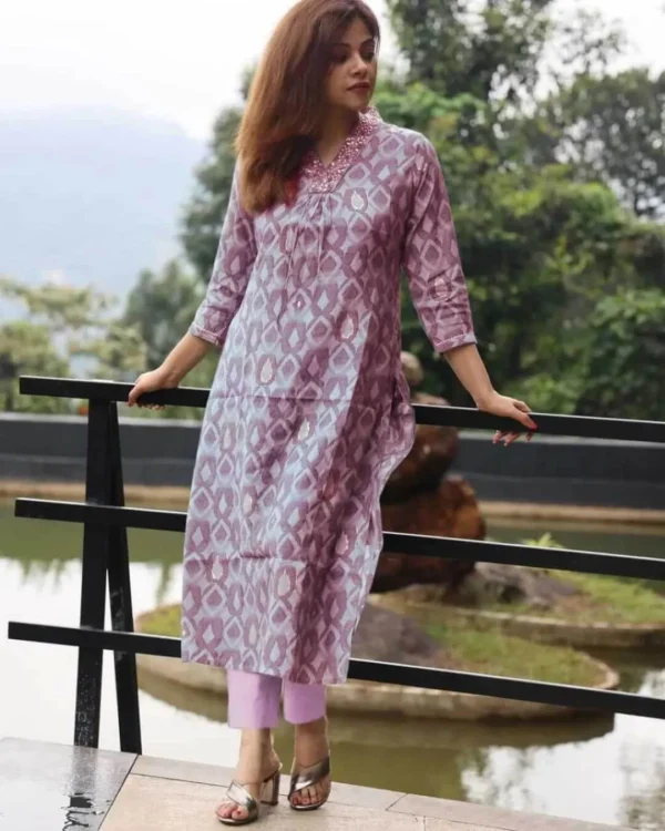 Onion Pink Colour Kurti & Pant