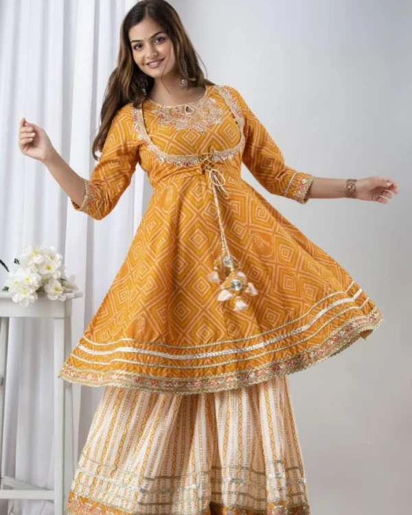 Handcrafted Heavy Kurti Set
