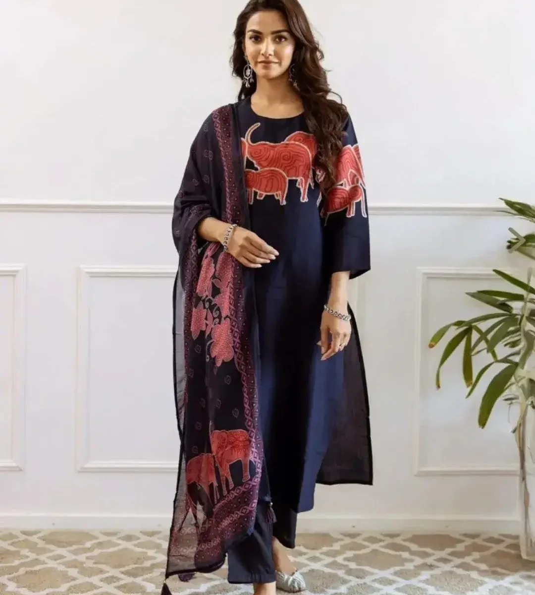 Handcrafted Heavy Kurti Set