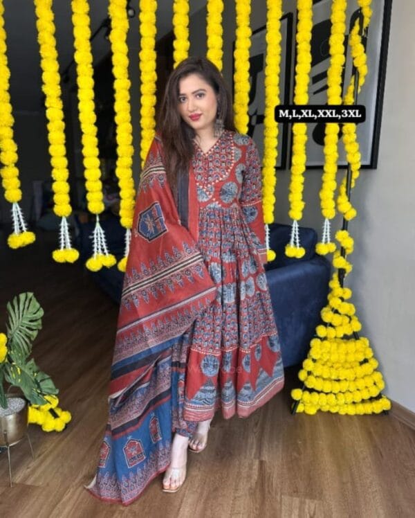 Red Anarkali Kurti With Pant Set 1