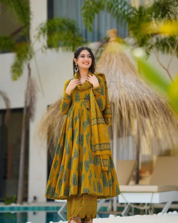 Full Sleeve Anarkali Kurti Pant Dupatta Set