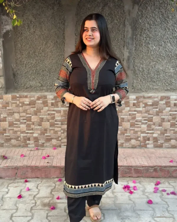 Floral Print Black Kurti Set