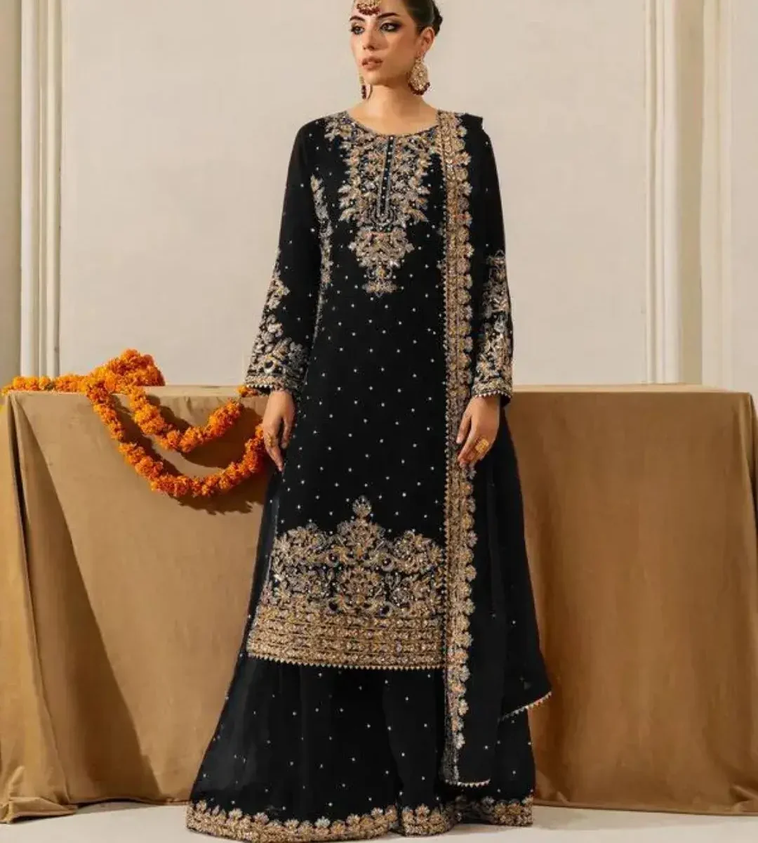 Pakistani Cutwork Kurti Set