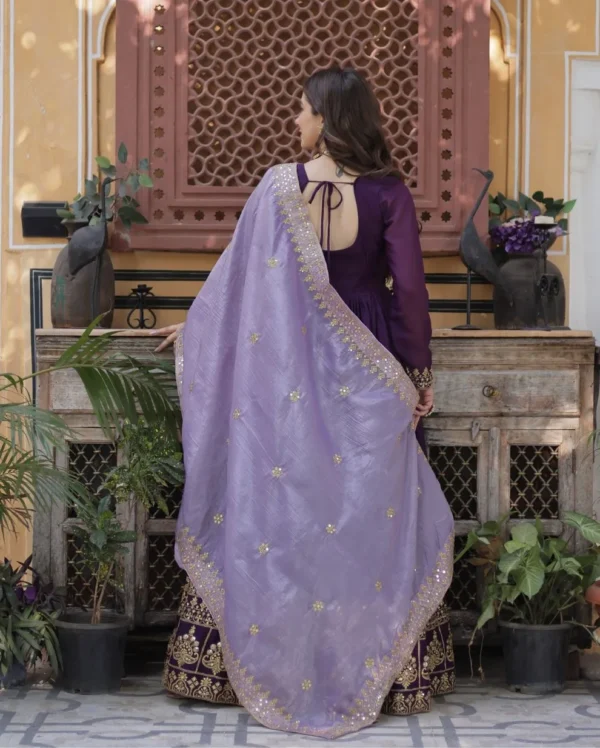 Printed Full Sleeve Anarkali Kurti Set