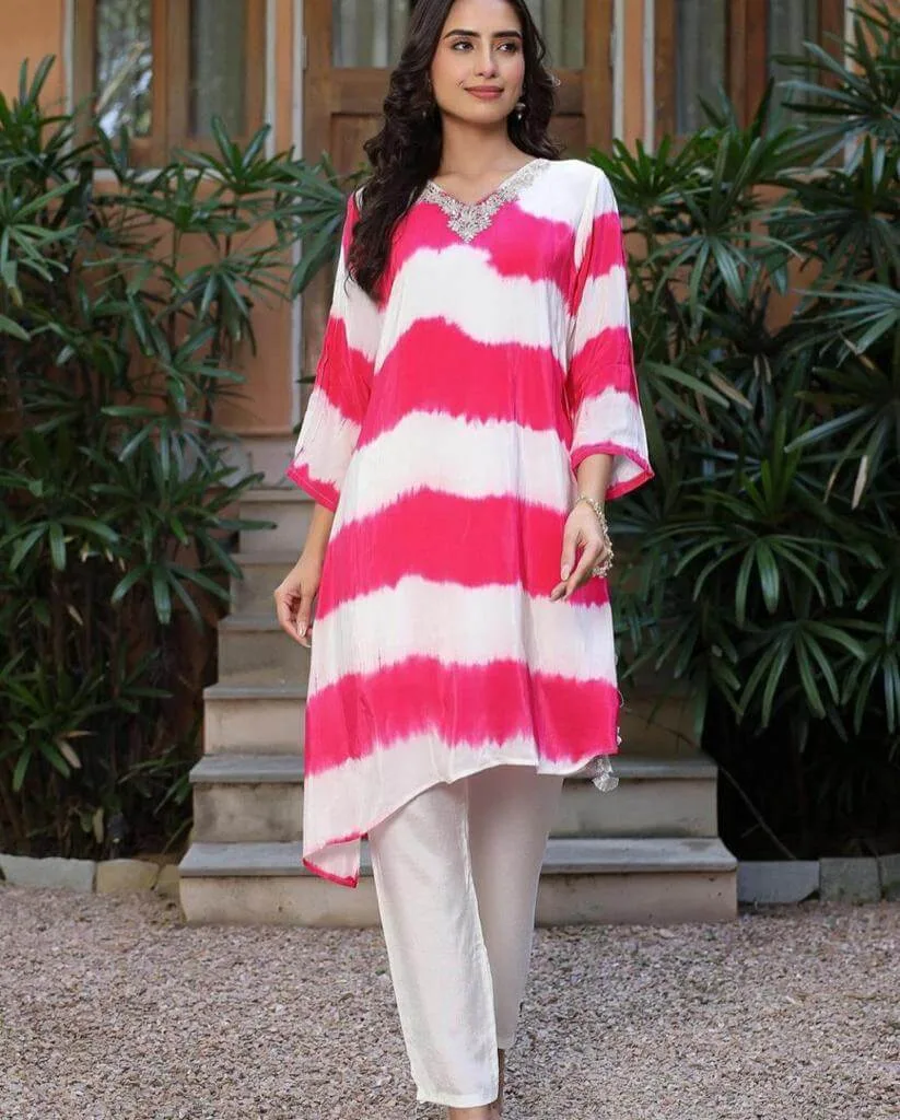 Pink Leheriya Kurti With Pant