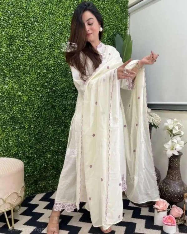 White Floral Kurti Pant Dupatta Set 1