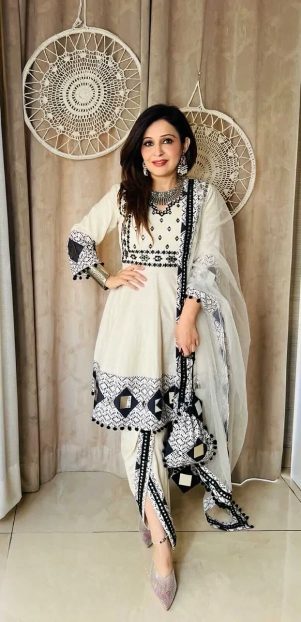 Cotton White Embroidered Kurti Set