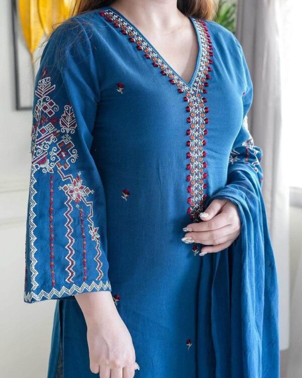 Blue Floral Kurti Pant Dupatta Set