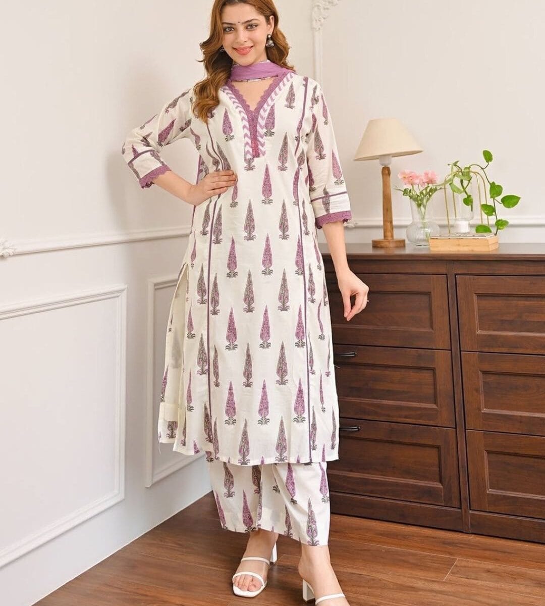 White Kurti With Pink Dupatta