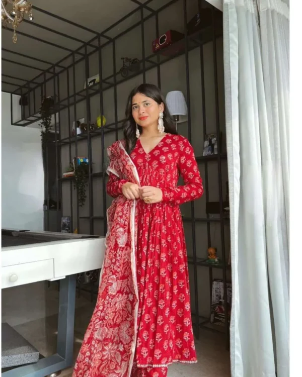 Red Colour Cotton Kurti​ Set