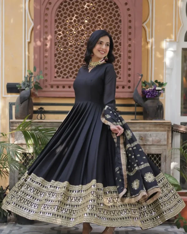 Georgette Black Embroidery Suit Set
