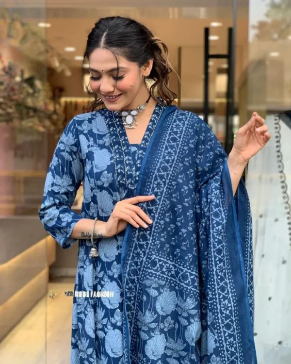 Blue Floral Cotton Kurti Set Front