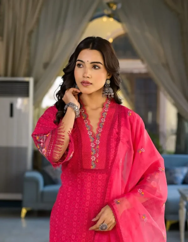 Digital Printed Pakistani Suit Set Front