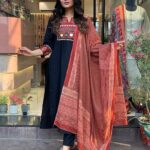 Black Kurti With Red Dupatta