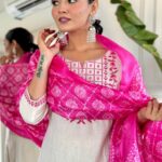 White Kurti With Pink Dupatta