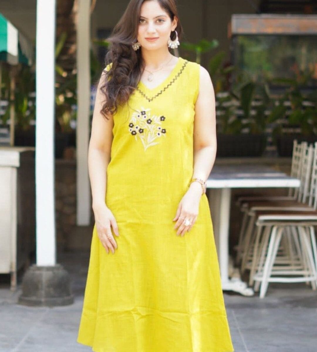 Sleeveless Yellow Kurti With Palazzo​ Set