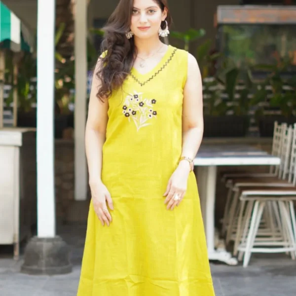 Sleeveless Yellow Kurti With Palazzo​ Set