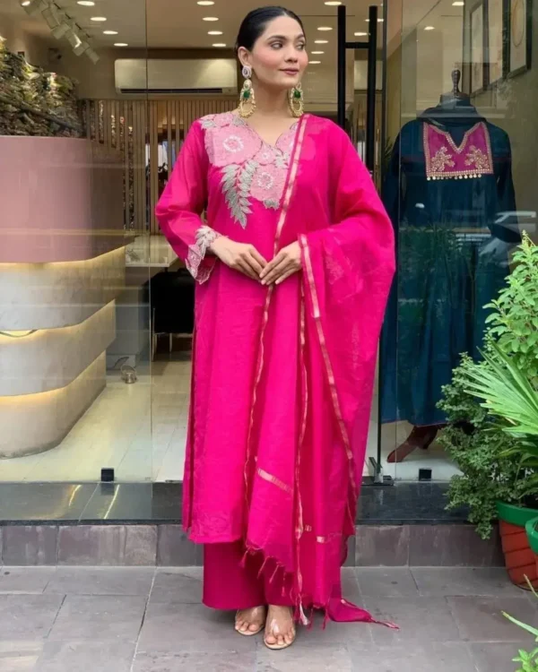 Pink Floral Print Kurti Pant With Dupatta