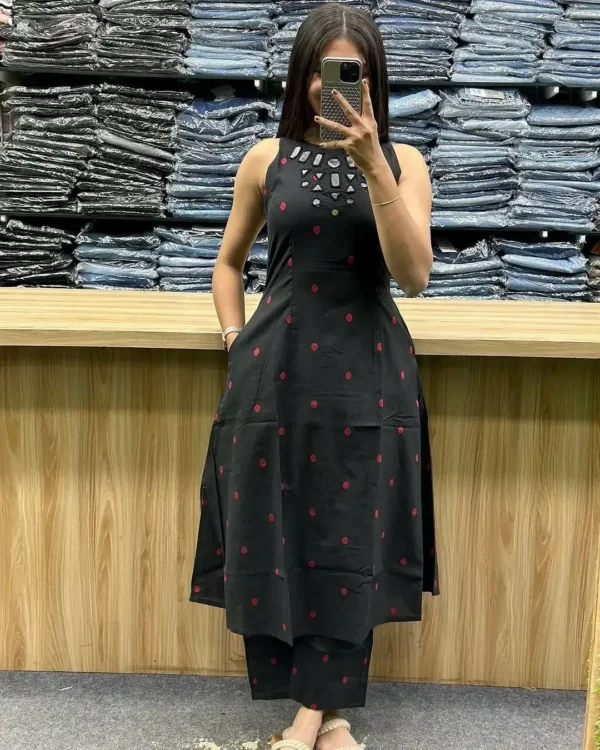 Sleeveless Black Kurti With Palazzo​ Set