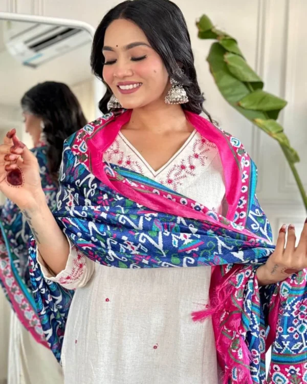 Cotton Flex White Kurti Set