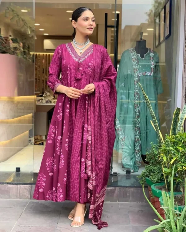 Purple Cotton Kurti Pant Dupatta Set​
