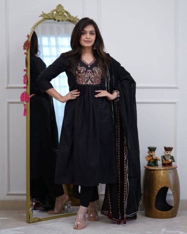 Black Kurti Pant Set With Dupatta