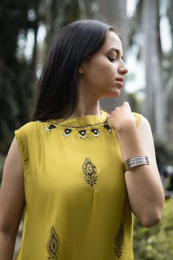 Sleeveless Yellow Kurti With Palazzo​ Set
