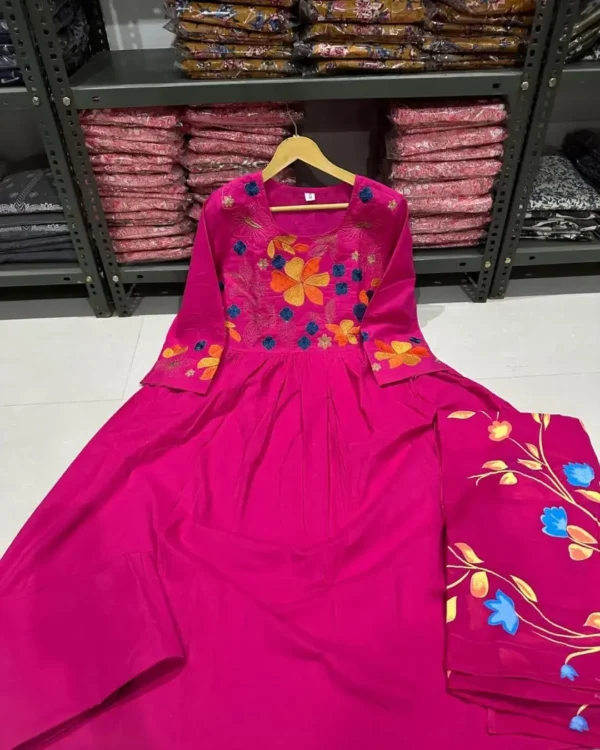 Pink Floral Print Kurti Pant With Dupatta 1