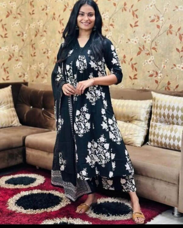 Cotton Black Kurti With Pant Dupatta