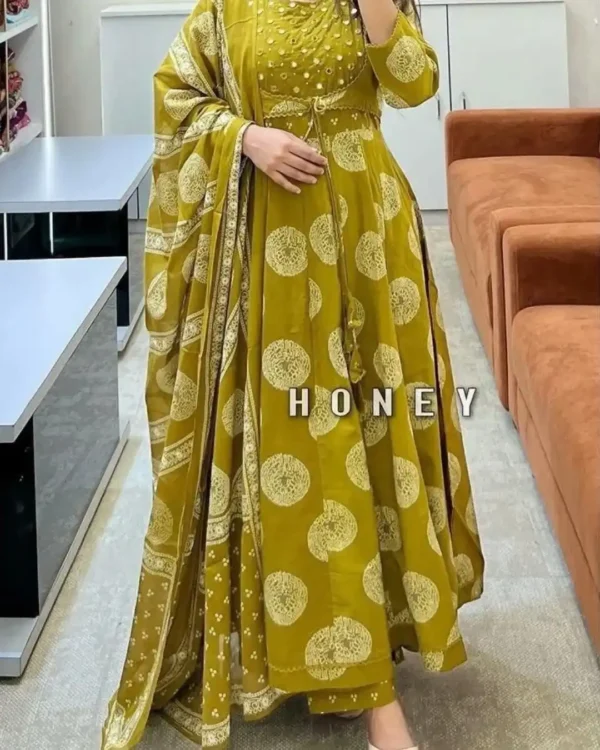 Green Cotton Kurti Pant With Dupatta Set