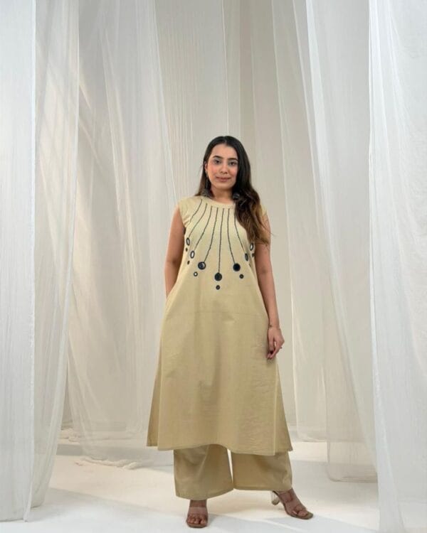 Floral Print Sleeveless Kurti With Palazzo