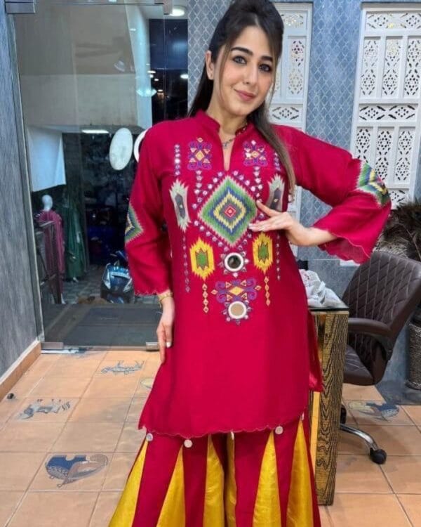 Red Floral Kurti​ With Pant Set