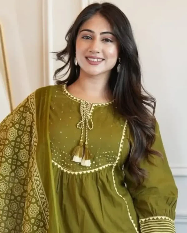 Cotton Dark Green Colour Kurti Pant Set​ Front