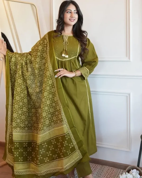 Cotton Dark Green Colour Kurti Pant Set​1