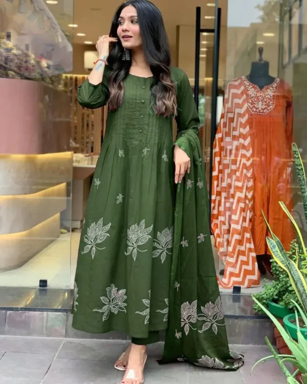 Green Cotton Kurti Pant With Dupatta Set