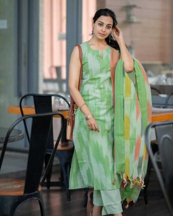 Green South Cotton Kurti Pant With Dupatta 1