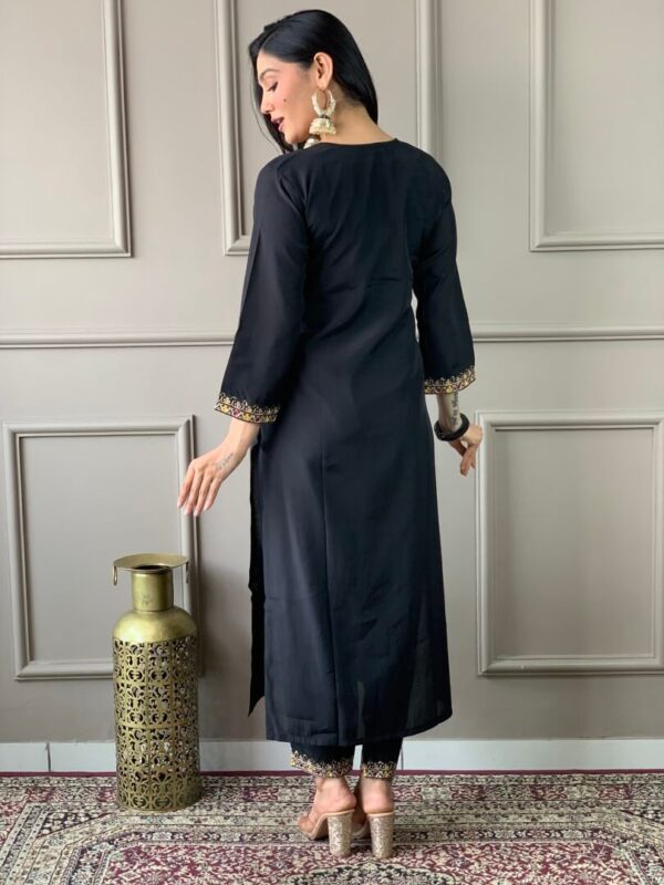 Black Chanderi Kurti Pant With Dupatta