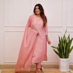 Rayon Slub Pink Kurti Pant With Dupatta