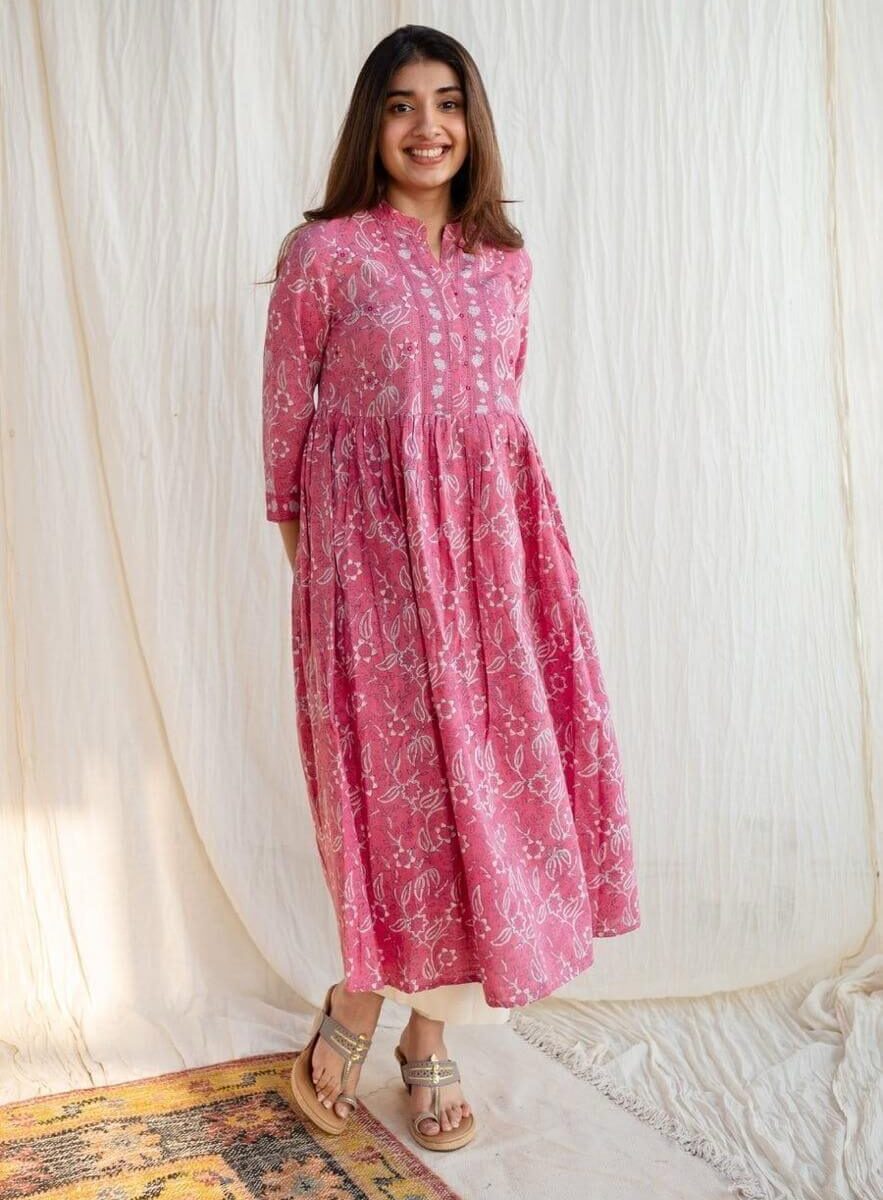 Jaipuri Floral Pink Kurti With White Pant