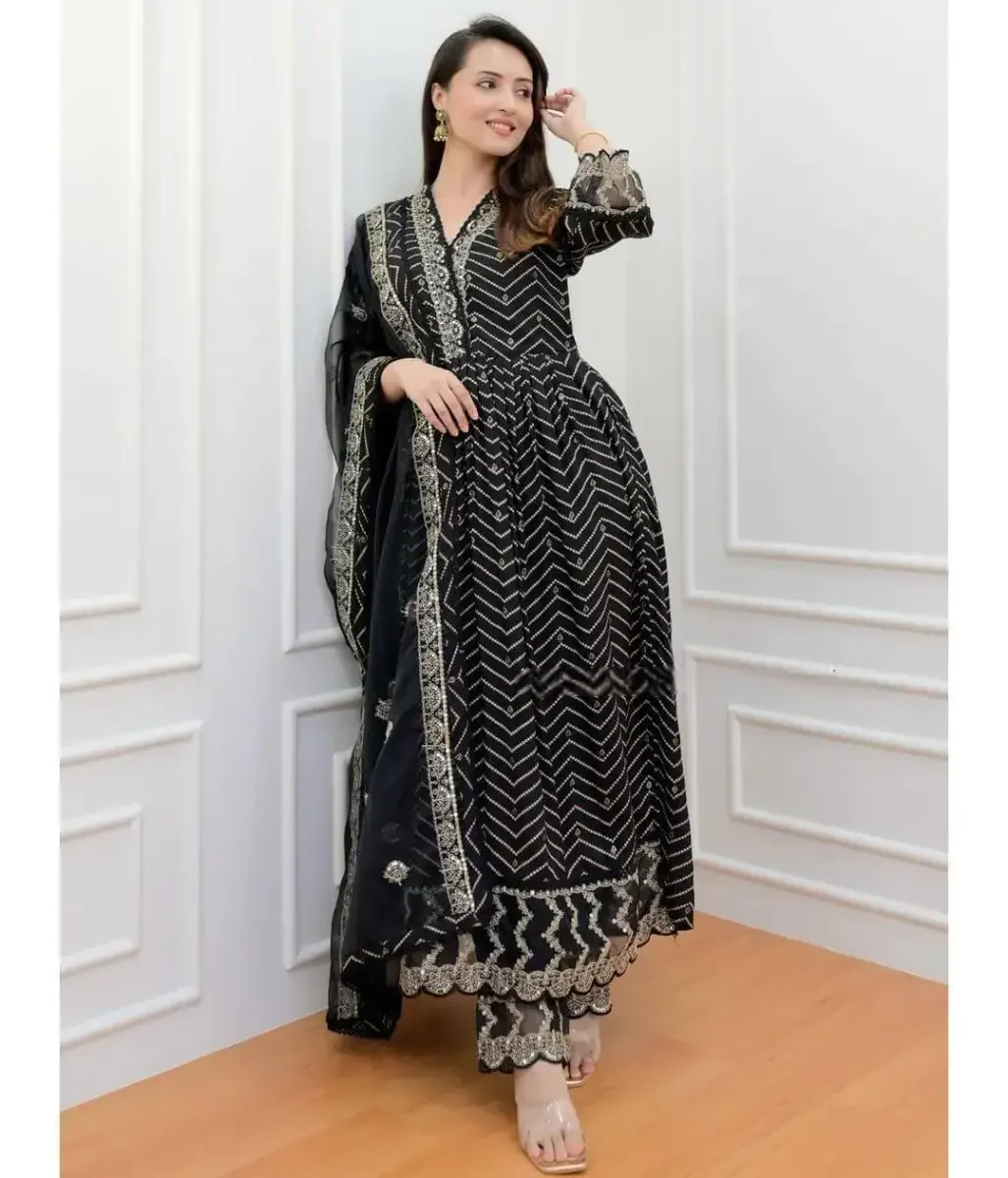 Rayon Black Naira Cut Kurti Pant Dupatta Set