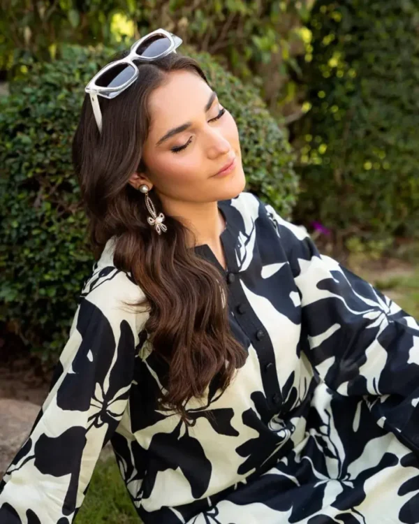 Sleevesless Kurti With Palazzo Set Front