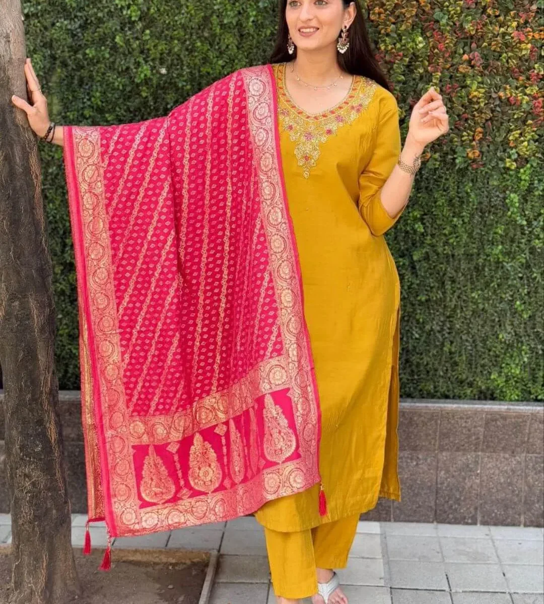 Yellow silk suit (3)