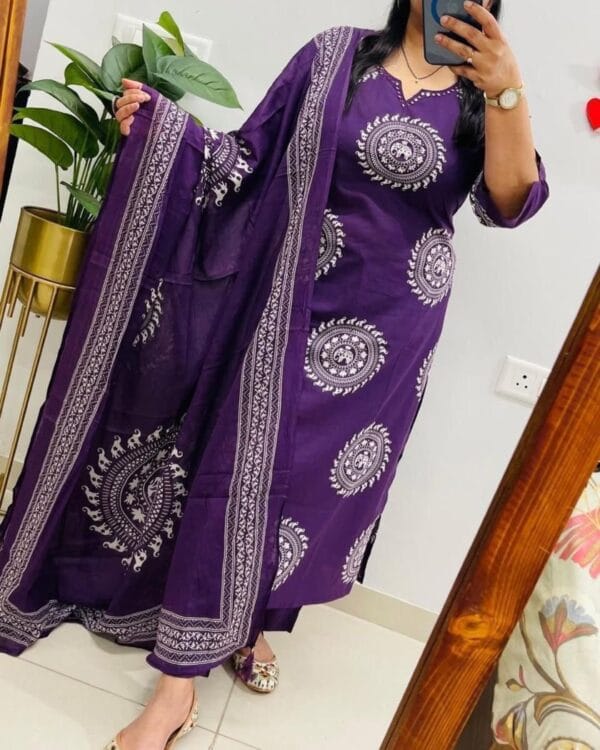 Purple Floral Print Kurti Pant Dupatta Set