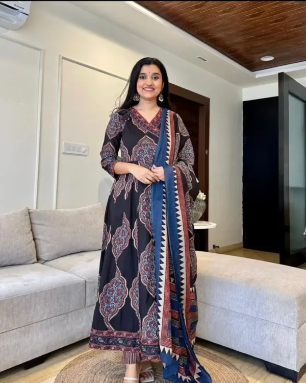 Black Angrakha Style Suit Set​