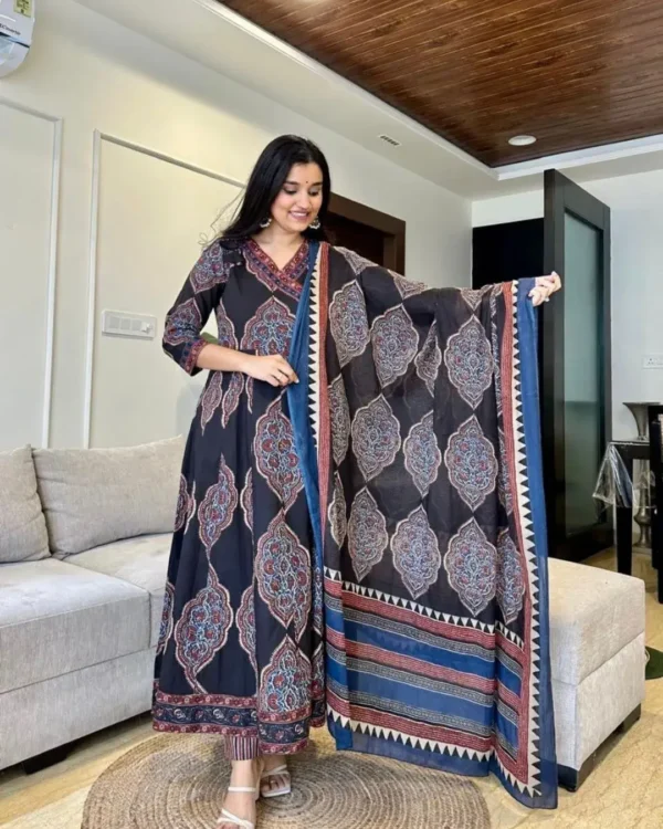 Black Angrakha Style Suit Set​