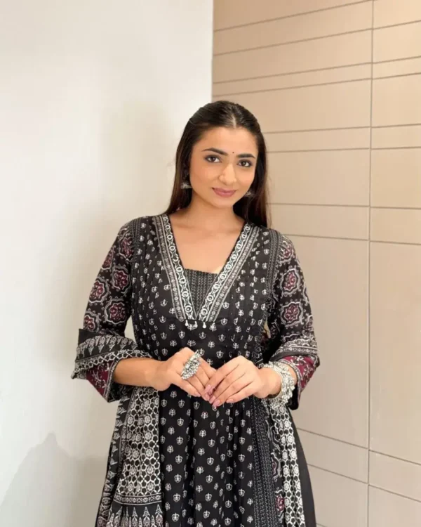 Printed Black Cotton Suit Set Front
